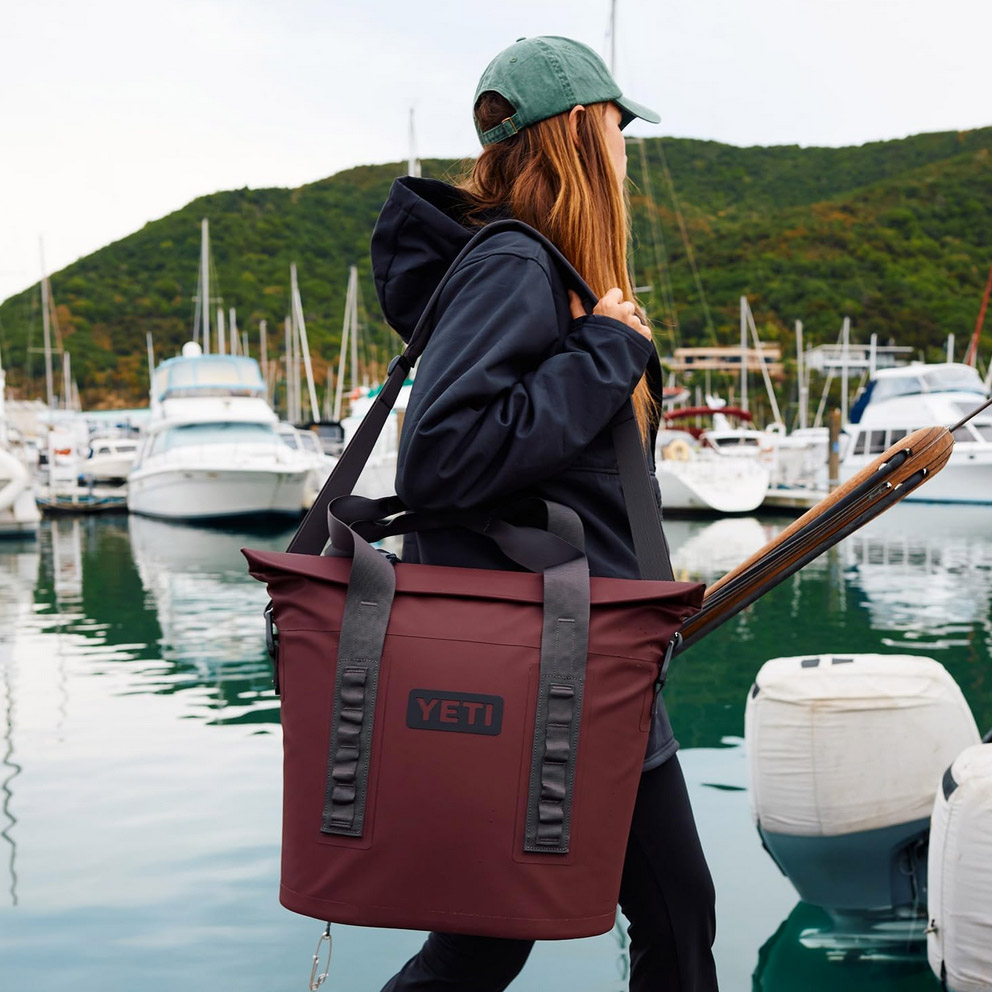 YETI Hopper M15 Wild Vine Red - Image 4