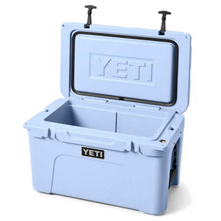 Alternative view of YETI Tundra 45 Big Sky Blue